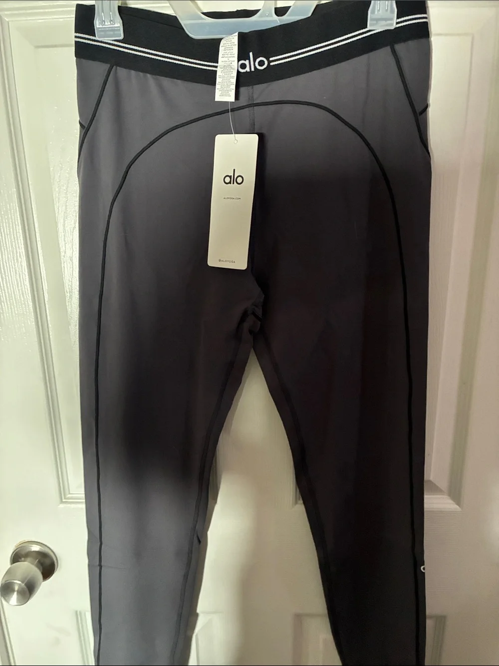 ALO Yoga Black & Charcoal Sports Bra and Leggings Set NWT size XL
